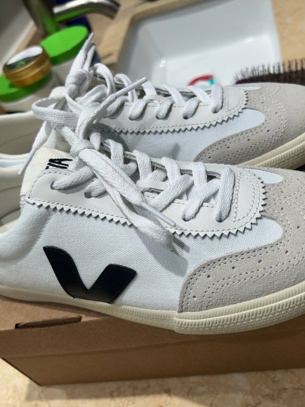 NWT Veja Volley Canvas Sneakers in White and Black - Picture 6 of 7